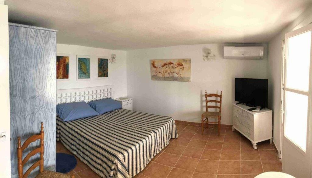 Hebergement Front De Mer Sant Elm Exterior foto